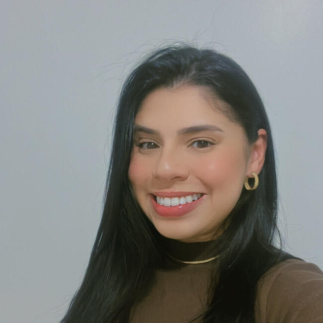 Babysitter in Caxias do Sul: Victoria