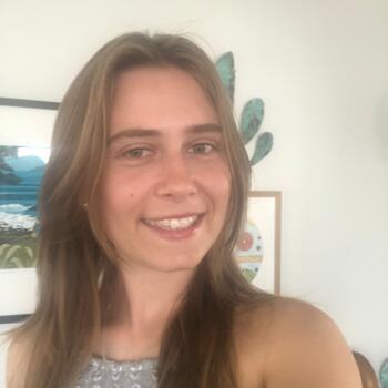 Babysitter in London: Kate