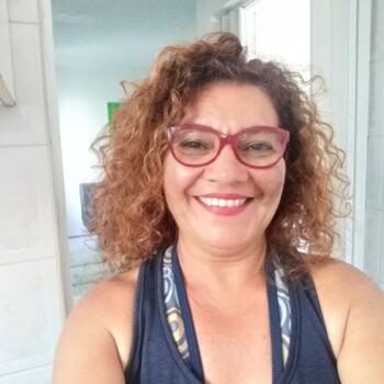 Babysitter São José (São José): Luzia Maria