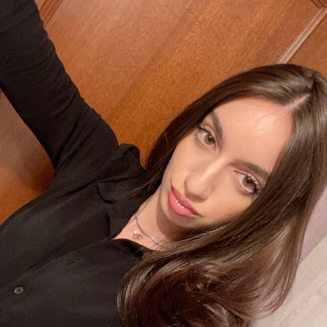 Babysitter στην περιοχή Γέρακας: Eleni