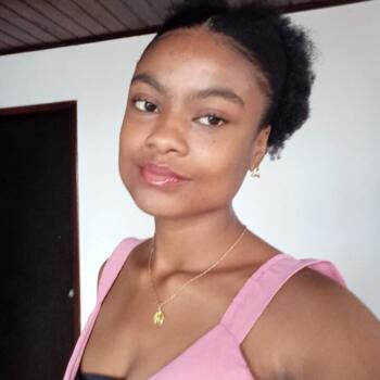 Babá Salvador: Elisabeth