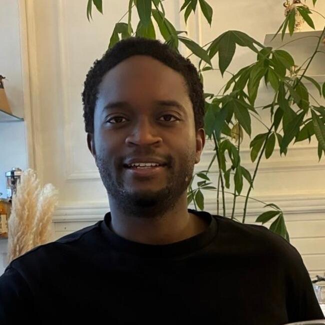 Babysitter in Antwerpen: Adrian