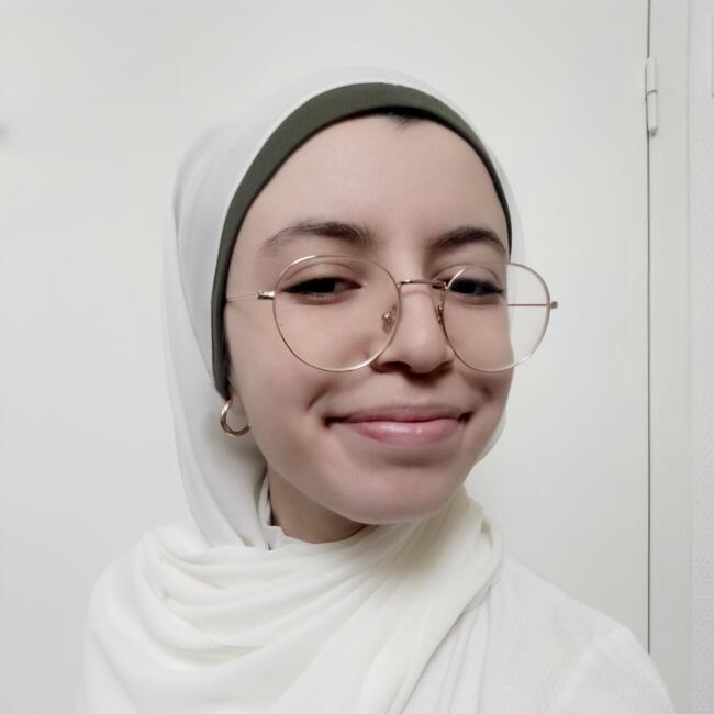 Babysitter in Brussels: Amina
