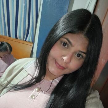 Babysitter Caracas: Isabel Torres