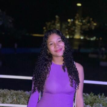 Babysitter in Panama City: Maried