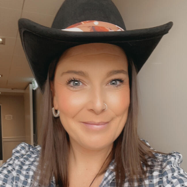 Babysitter in Mosgiel: Renee