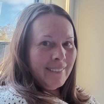 Babysitter in Nelson: Sheree