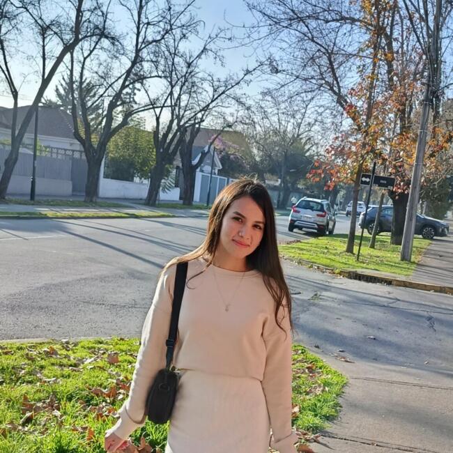 Babysitter in Santiago: Camila