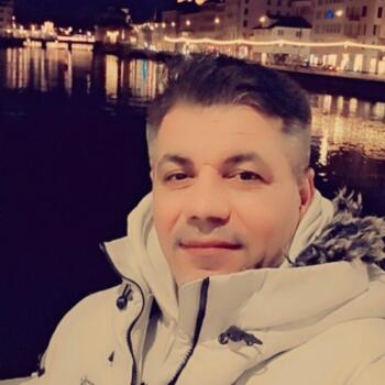 Babysitting job in Zurich: babysitting job Delshad