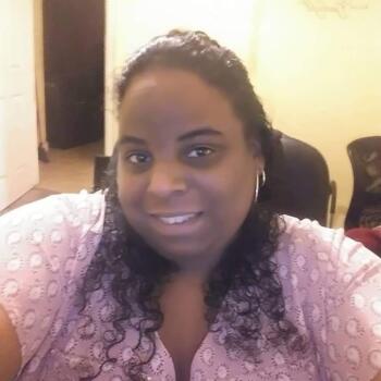 Babysitter in New Port Richey: Aida