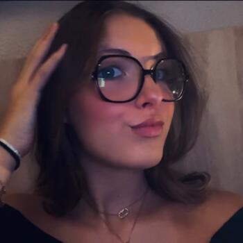 Babysitter στην περιοχή Τουλόν: Eiline