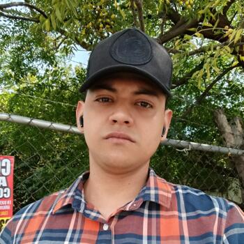 Babysitting job in Zapopan: babysitting job Adrian Guerra