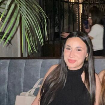 Babysitter in Kóntra Vilará: Χριστίνα