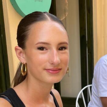 Oppas in Pijnacker: June