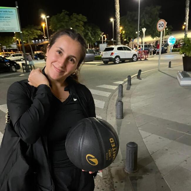 Canguro en Elche: Nikki