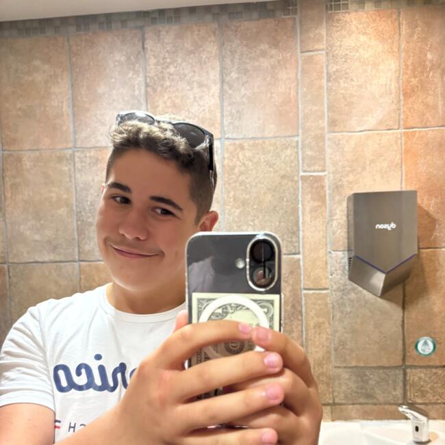 Babysitter in Mur-de-Sologne: Lucas