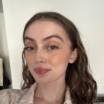 Babysitter in Bristol: Lucy