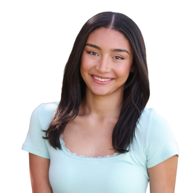 Babysitter in Roseville: Maia