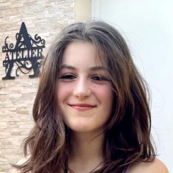 Babysitter in Issoire: Lisa