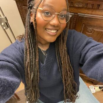 Babysitter in Wavre: Naomi