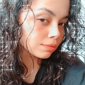 Babysitter in Brusque: Aline
