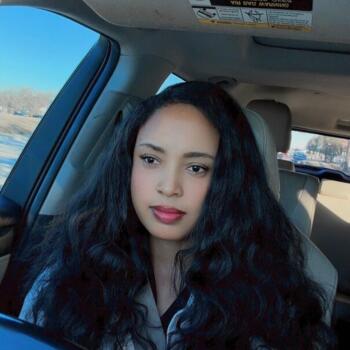 Babysitter in McKinney: Darartu