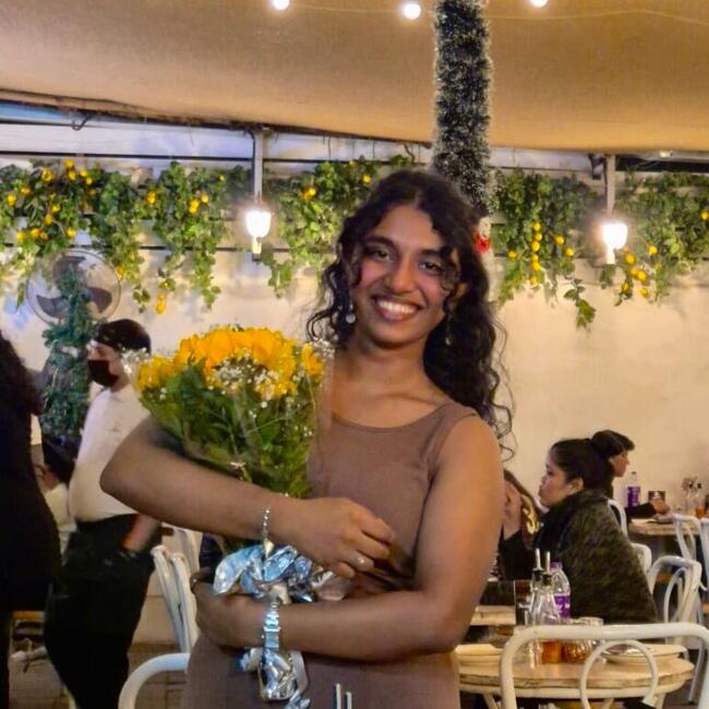 पुणे में बेबीसिटर: Geethika