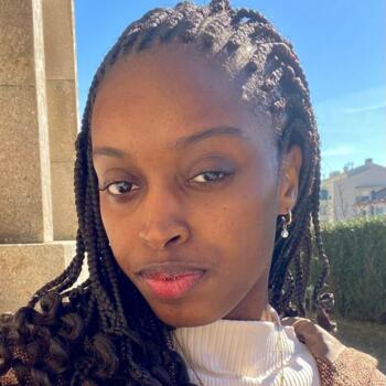 Babysitter em Porto: Milene