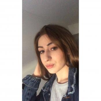 Babysitter Béziers: Cassie
