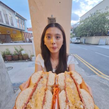 位于Singapore Island的临时保姆: Jia Xi