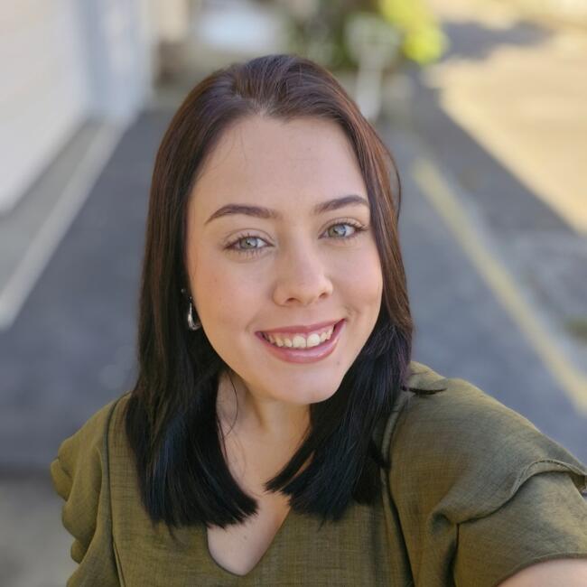 Babá em Lorena: Suellen