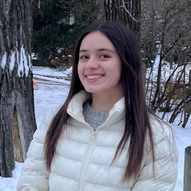 Babysitter in Calgary: Serena