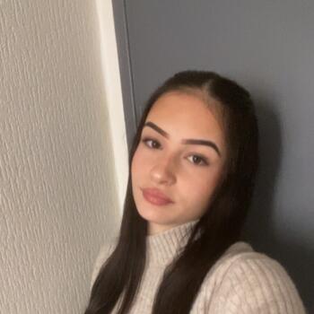Babysitter in Coursan: Maria