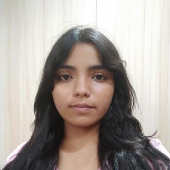 Babysitter in Lucknow: Pragya
