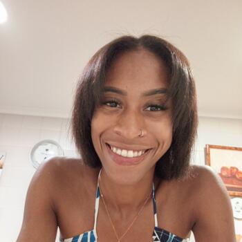 Canguro en Sevilla: Angie Lizeth