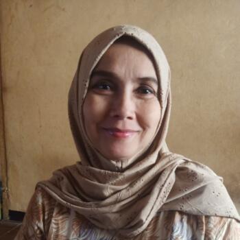 Babysitter στην περιοχή Μπαντούνγκ: Melly nurhaeni