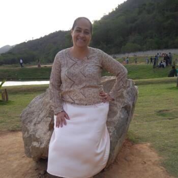 Babysitter in Figueira da Foz Municipality: Debora