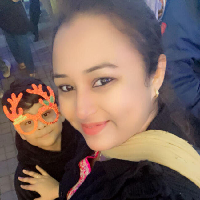 Childminder in Amadora: Neha