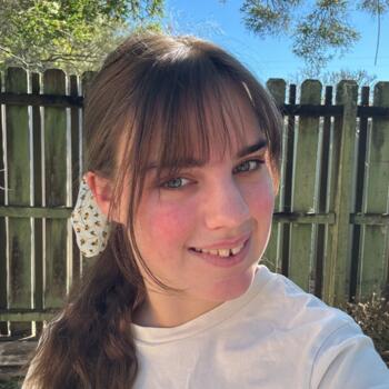 Babysitter in Bundaberg: Chelsea