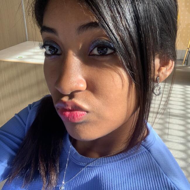 Niñera en Panamá: Mia