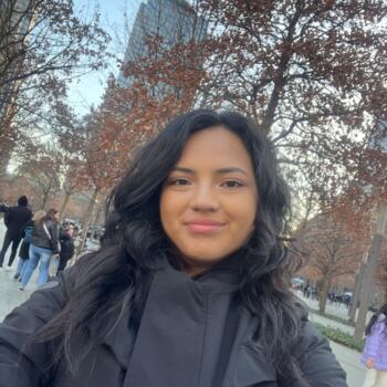 Niñera Quito: Domenica Mikaela Paez Flores