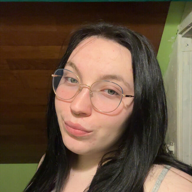 Babysitter in Namur: Chloé