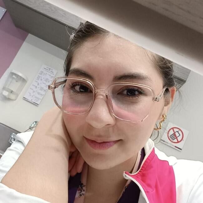 Babysitter in Santa María Chimalhuacán: Sabdi Gabriela