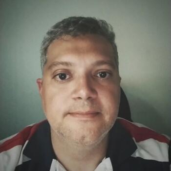 Emprego de babá em Uberlândia: emprego de babá Bruno