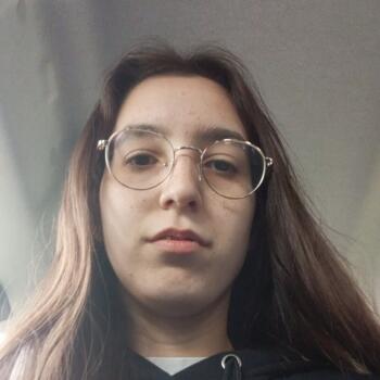 Babysitter in Pézenas: Kiara