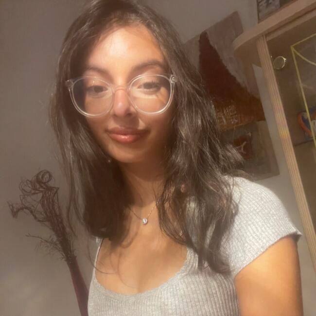 Babysitter in Differdange: Lara