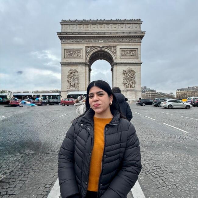 Babysitter in Paris: Daniela Chávez