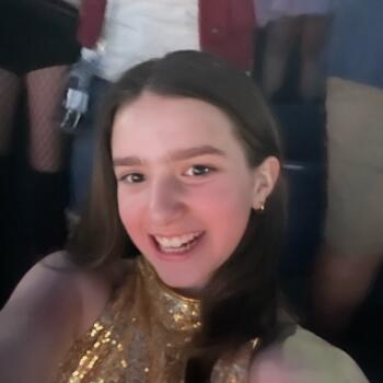 Babysitter Fairfax: Abigail