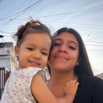 Babysitter in Valencia: Libney