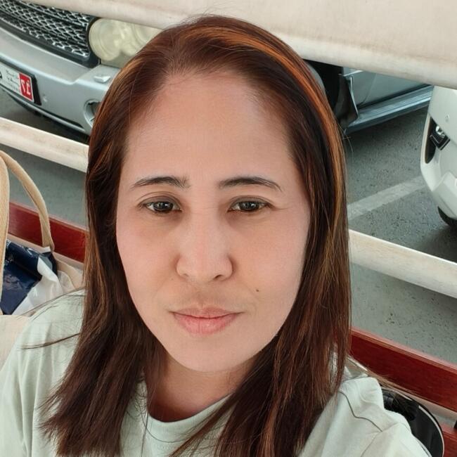 جليسة أطفال في إمارة الشارقة: Lovely janish